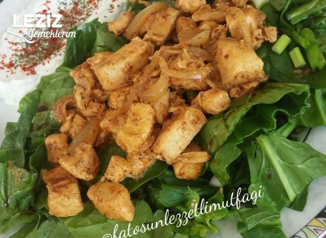 Ispanaklı Köri Soslu Tavuk