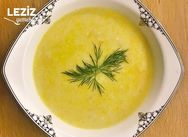 Tavuk Suyuna Terbiyeli Ve Havuçlu Şehriye Çorbası