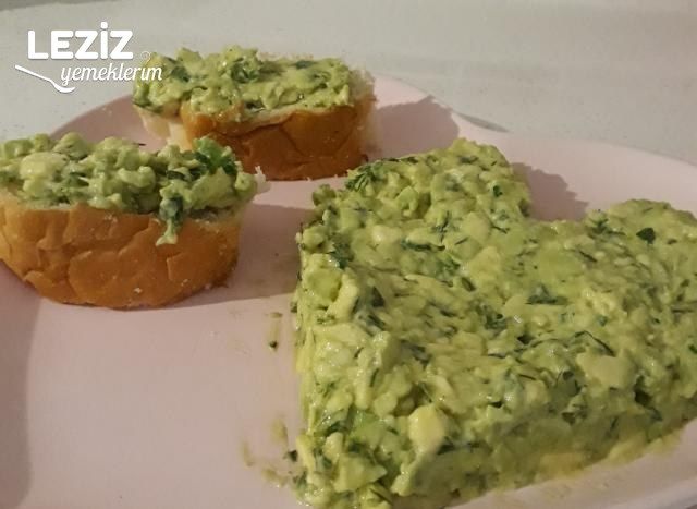 Nefis Avokado Salatası