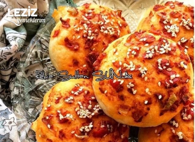 Salçalı Biberli Ekmek