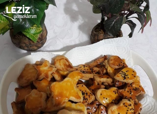 Tuzlu Kurabiye (Deneyin - Çok Pratik)