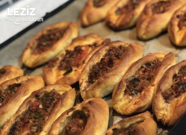 Kıymalı Ağzı Açık Poğaça