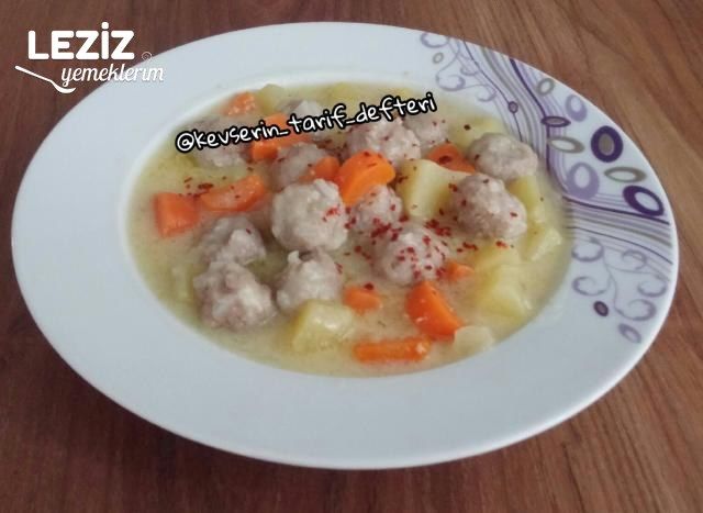 Nefis Ekşili Sulu Köfte Tarifi