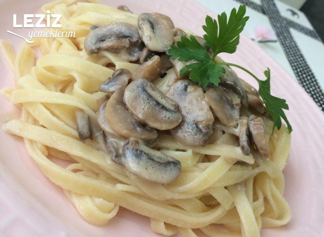 Nefis Kremalı Mantarlı Makarna