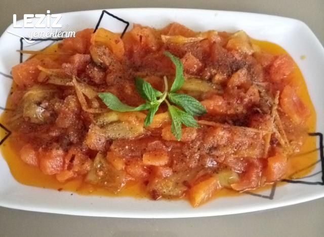 Biberli Domates Kavurması (Kahvaltı İçin)