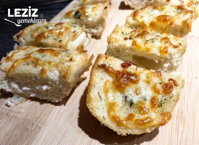 Peynirli Sarımsaklı Ekmek
