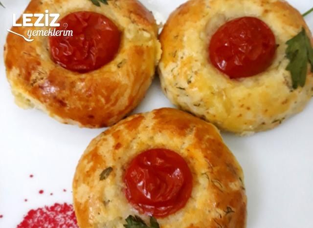 Dereotlu Peynirli Poğaça (Tam Kıvamında)