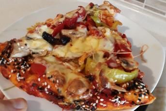 Sebzeli Pizza