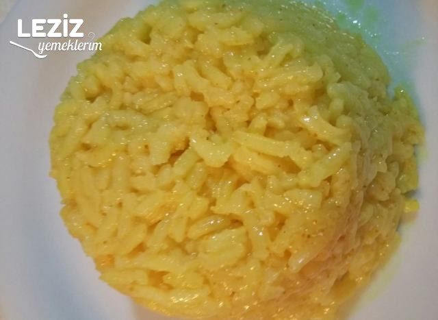 Zerdeçallı Pirinç Pilavı