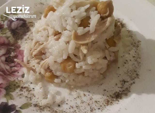 Tavuklu Nohutlu Pirinç Pilavı