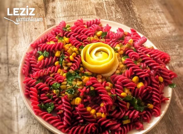 Şalgam Suyu İle Makarna Salatası
