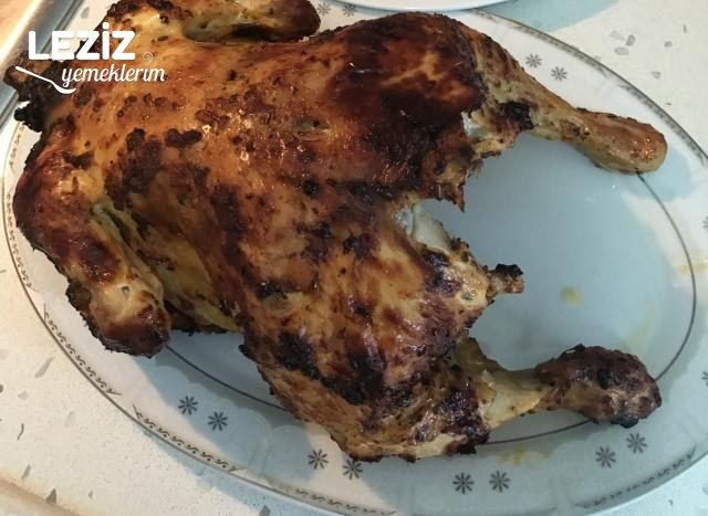 Şişede Nar Gibi Kızaran Tüm Tavuk