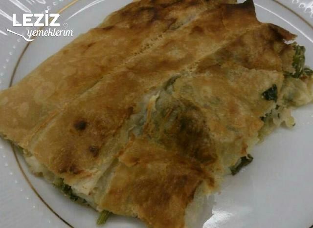 Ispanaklı Tepsi Böreği Tarifi