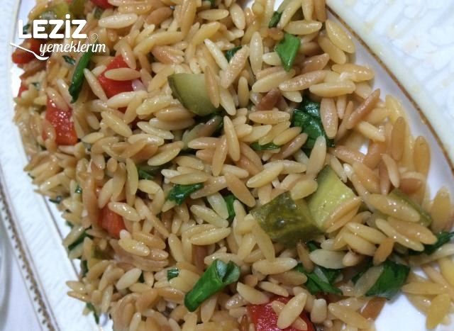 Arpa Şehriye Salata