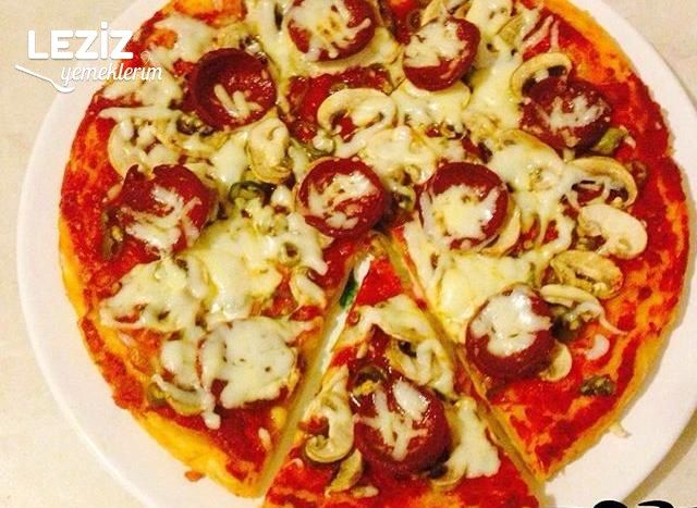 Enfes Karışık Pizza