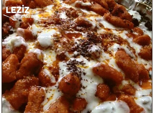 Bulgur Köfteli Ispanak Borani