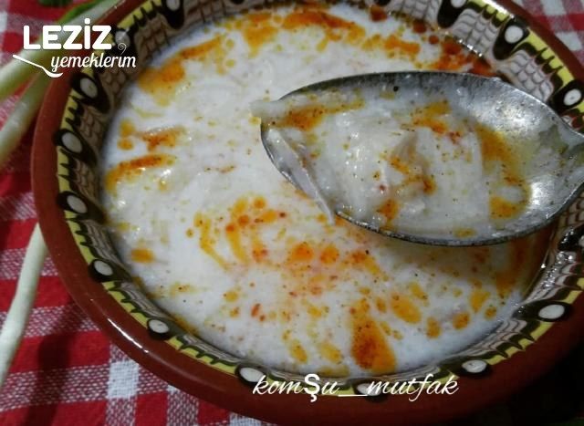 Şehriyeli Tavuk Çorbası Nasıl Yapılır