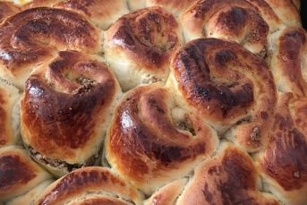 Haşhaşlı Çörek (Nefis - Mutlaka Deneyin)