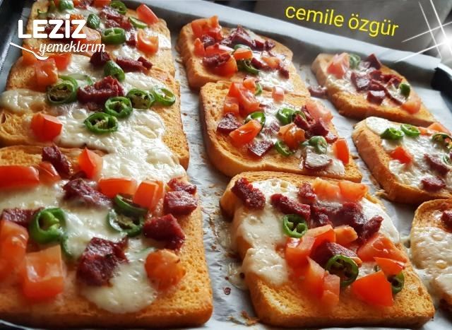 Ekmek Pizzaları