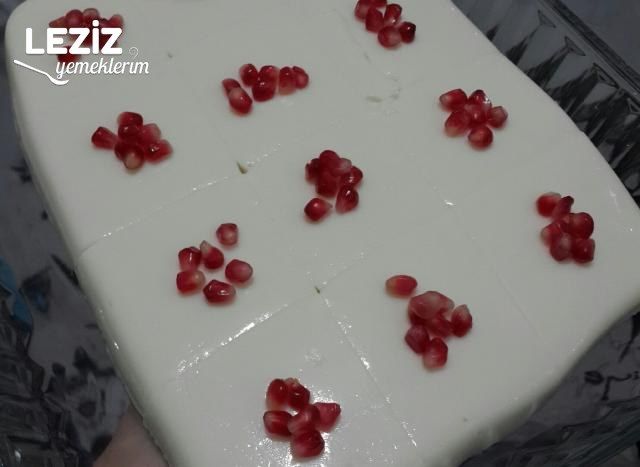 Tavuk Göğsü Tatlısı
