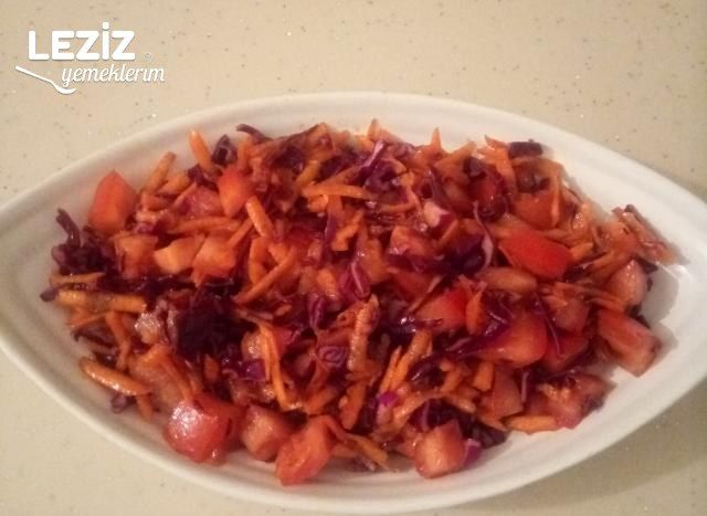 Mor Lahana Ve Havuç Salatası