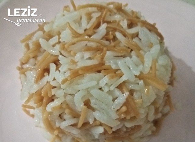 Tel Şehriyeli Pirinç Pilavı Tarifi