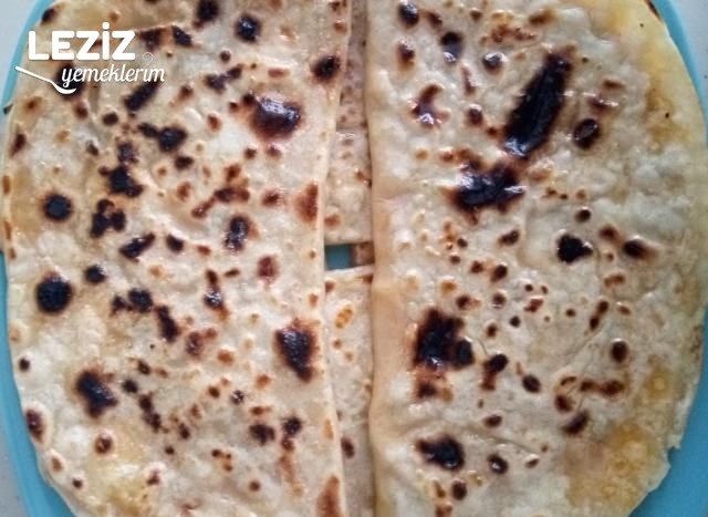 Mayasız Hamurdan Peynirli Gözleme