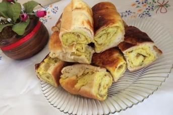Zerdeçallı Börek