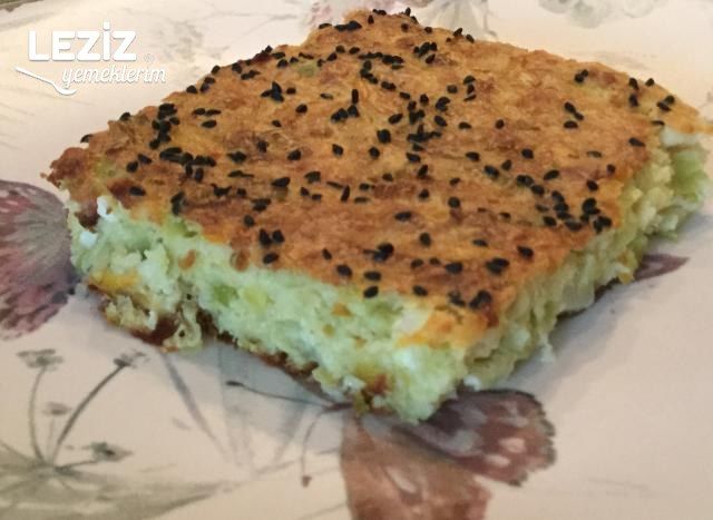 Fırında Peynirli Pırasa