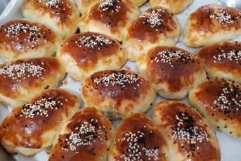 Yumuşacık Peynirli Poğaça Tarifi