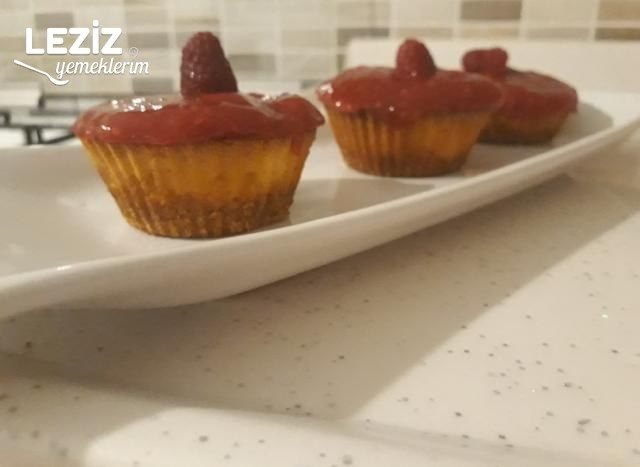 Süzme Yoğurtlu Frambuazlı Cheesecake