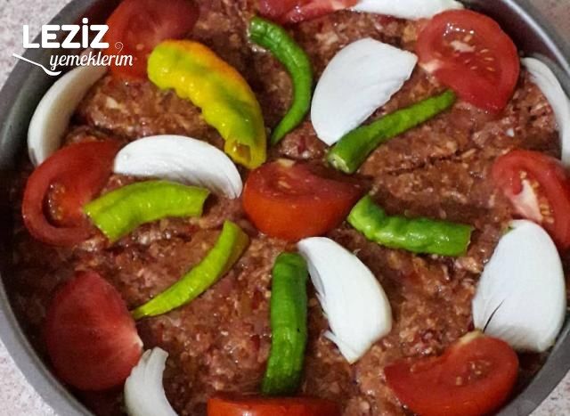 Tepsi Kebabı Nasıl Yapılır (Hatay Yöresi)