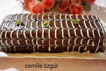 Çikolatalı Bisküvi Pasta Tarifi