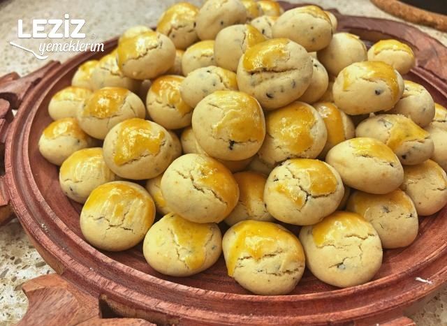 Çörek Otlu Ve Biberli Kurabiye (Çok Pratik)