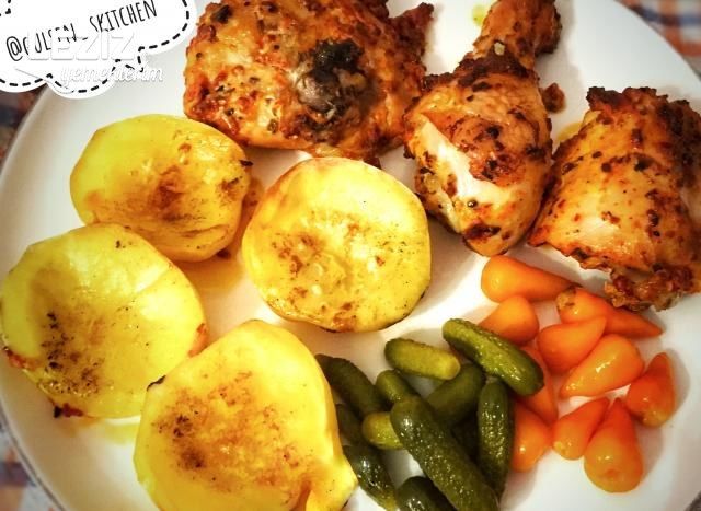 Fırında Tavuk Budu Ve Patates
