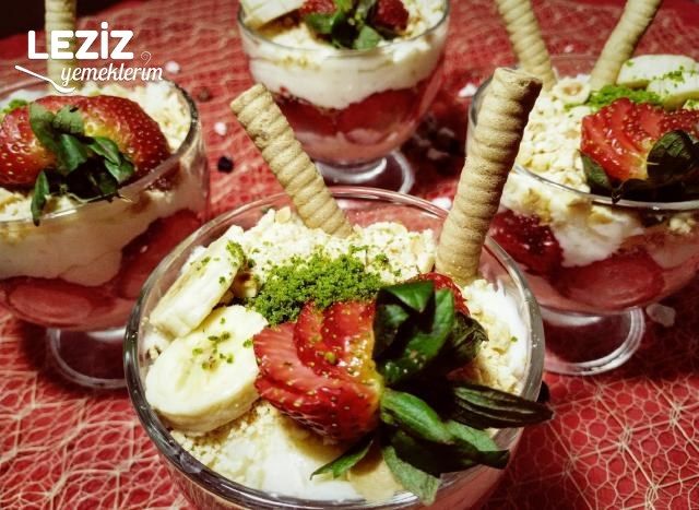 Çilekli Ve Muzlu Magnolia