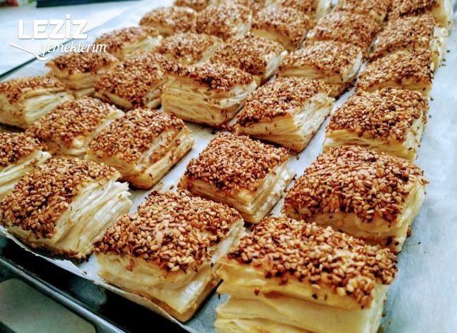 Simit Tadında Milföy Börek Tarifi
