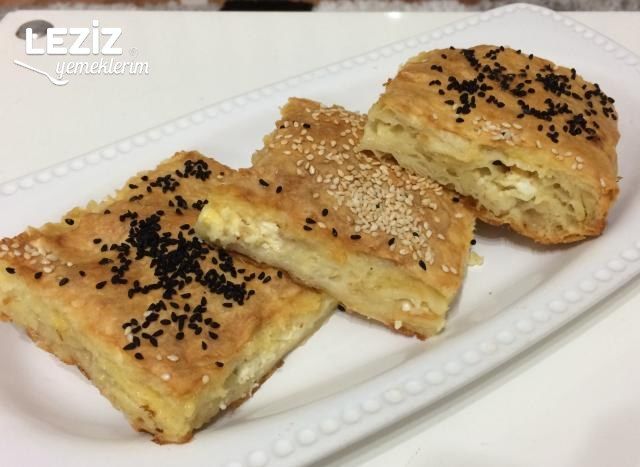 Su Böreği Tadında Sodalı Börek