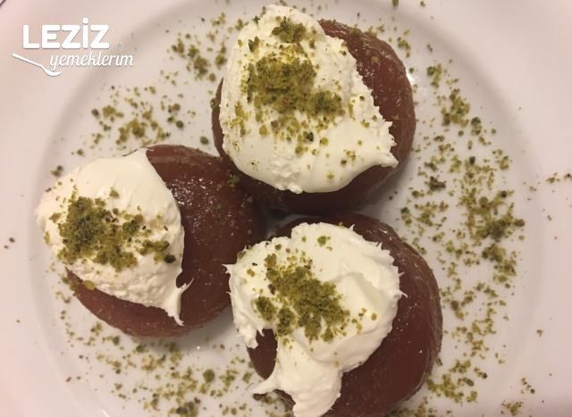 Kemalpaşa Tatlısı (Üzeri Kaymaklı)