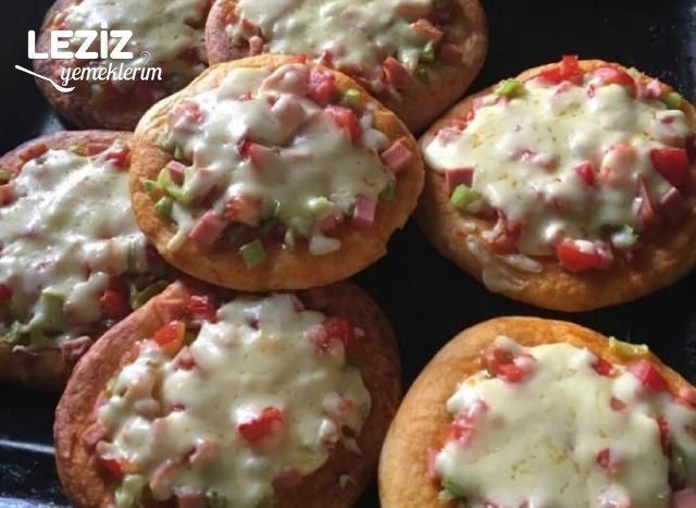 Ev Yapımı Mini Mini Pizzalar