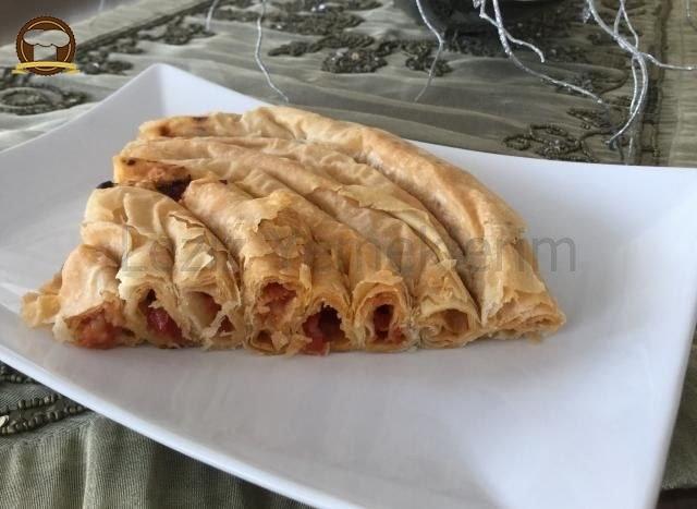 Domatesli Börek (Kolay Arnavut Böreği)