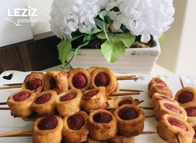 Sosisli Kürdan Börek