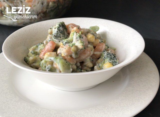 Kolay Brokoli Salatası