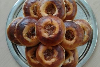 Enfes Mayalı Kıymalı Poğaça