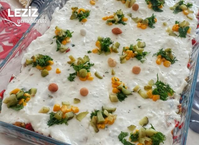 Köz Patlıcanlı Etimekli Salata