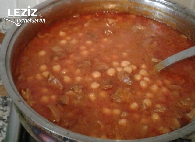 Kuşbaşı Etli Nohut Tarifi