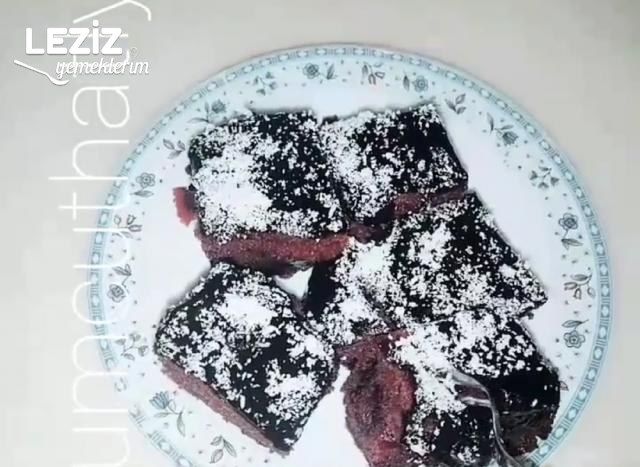 Browni Tadında Islak Kek