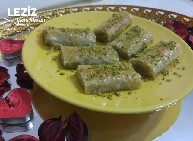 Fıstıklı Sarma Baklava (Pratik)