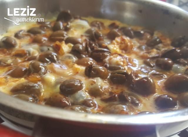 Yeşil Zeytin İle Yumurta Tarifi
