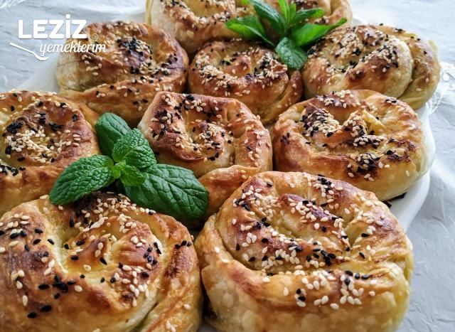 Nefis Ispanaklı Gül Böreği Nasıl Yapılır